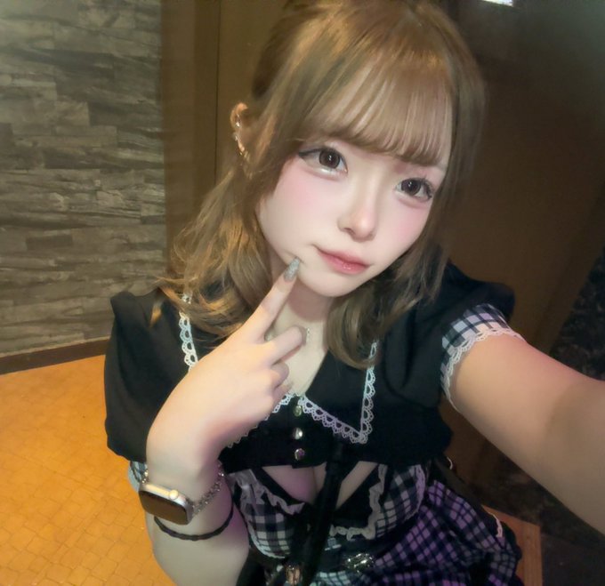 小悪魔コンカフェ　エビバデビルのツイート