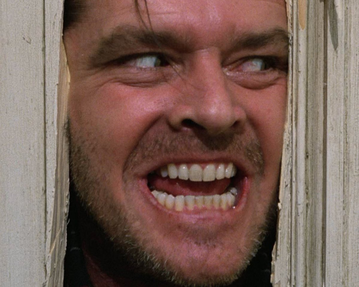 Overlook Oteli'nin baş aşçısı Hallorann !!!
( Huzur dolu bir otel “ Medyum” kitabını  okuyanlar bilir😅)