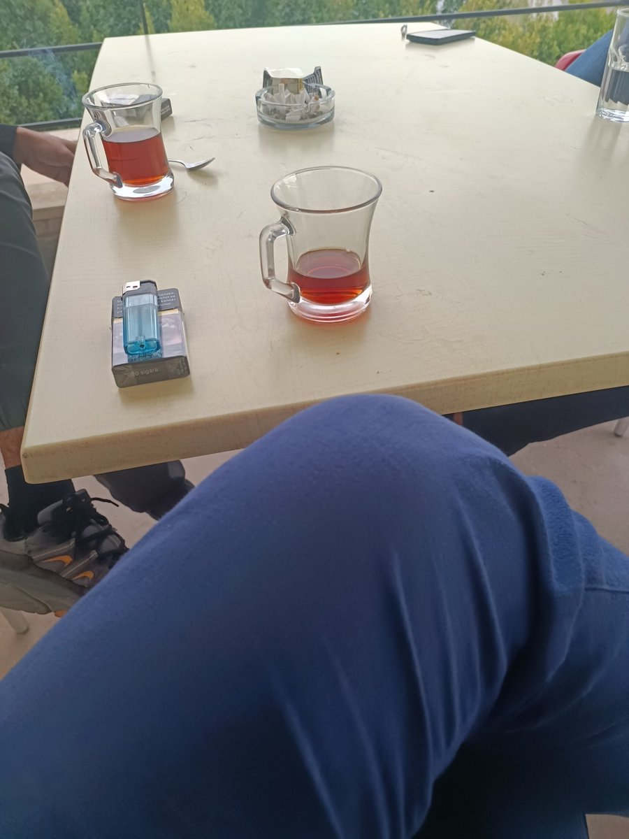 UkaMert's tweet photo. @edwardoglum Öğle arası 😅 https://t.co/0sr2fBnM6T
