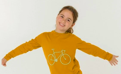 SortiBag's tweet image. 💛 🚲 Join Our #MindTimeMission With This Organic Cotton Jumbo Bicycle Print T-Shirt in Yellow. In partnership with @Teemillstore the pioneering sustainable fashion platform. sorti.teemill.com
