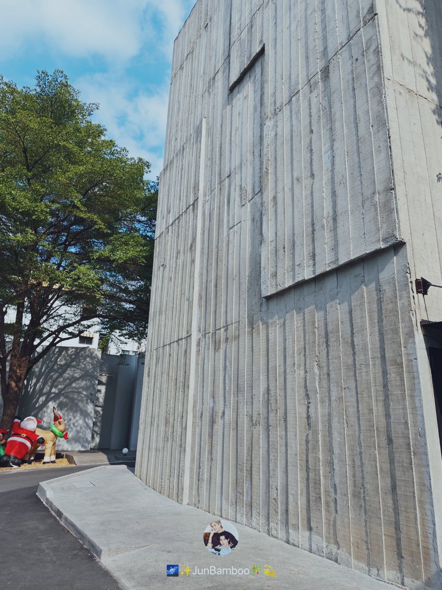 JunBamboo93's tweet photo. ย้อนเวลากลับไปกอดพวกคุณ

#SmartBoom 
#Auralis https://t.co/NJzc0IHrNV