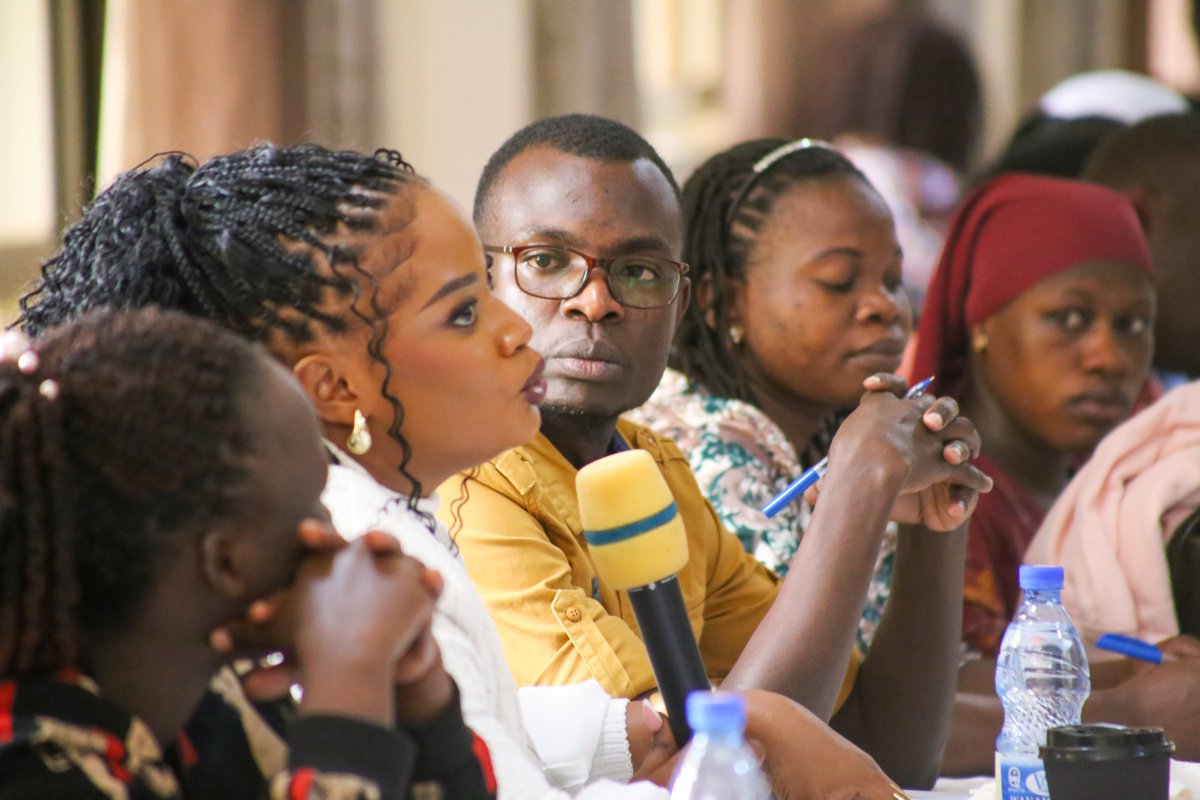 Restless_Uganda's tweet photo. Ongoing: The @BritishCouncil /Network for Active Citzens Data Analysis Workshop. Researchers reflect on the limitations to data collection, who they spoke to and how respondents were reached. #WeAreRestless #YoungPeople https://t.co/wpU9adBhv6