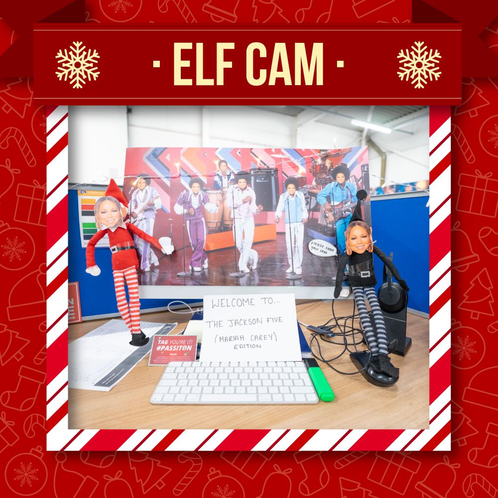🔴 Elf cam 🔴

All I want for Christmas is.... The Jackson 5! The elves have taken to Harry's desk over the weekend &amp; probably taken an internal joke a little too far..

xldisplays.co.uk

#elfcam