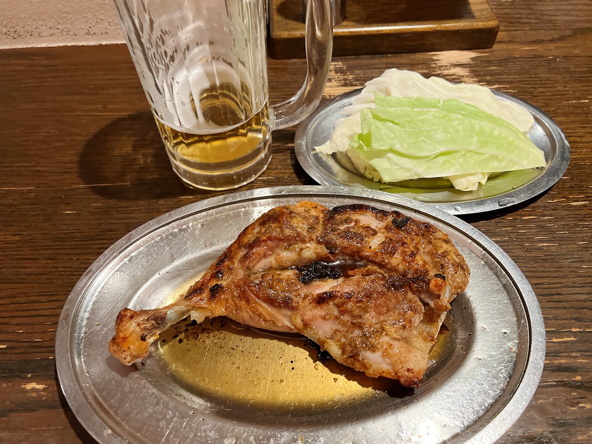 ground_seabass's tweet photo. 今日は頑張ったので、丸亀駅チカの骨付鳥一鶴本店へ♪
��な肉はぷりっぷりのぷりで、皮はパリッパリのパリ♪☺️ https://t.co/w0UL2YCne6
