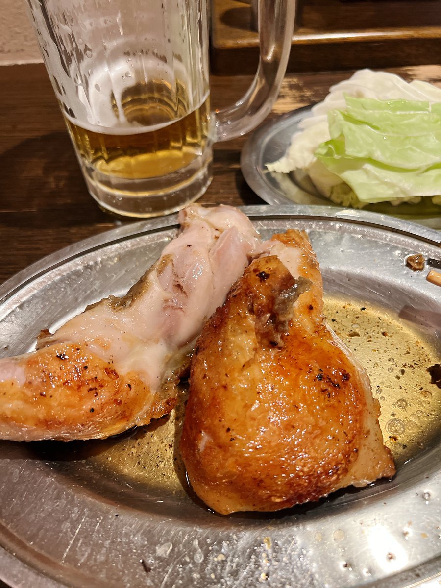 ground_seabass's tweet photo. 今日は頑張ったので、丸亀駅チカの骨付鳥一鶴本店へ♪
��な肉はぷりっぷりのぷりで、皮はパリッパリのパリ♪☺️ https://t.co/w0UL2YCne6