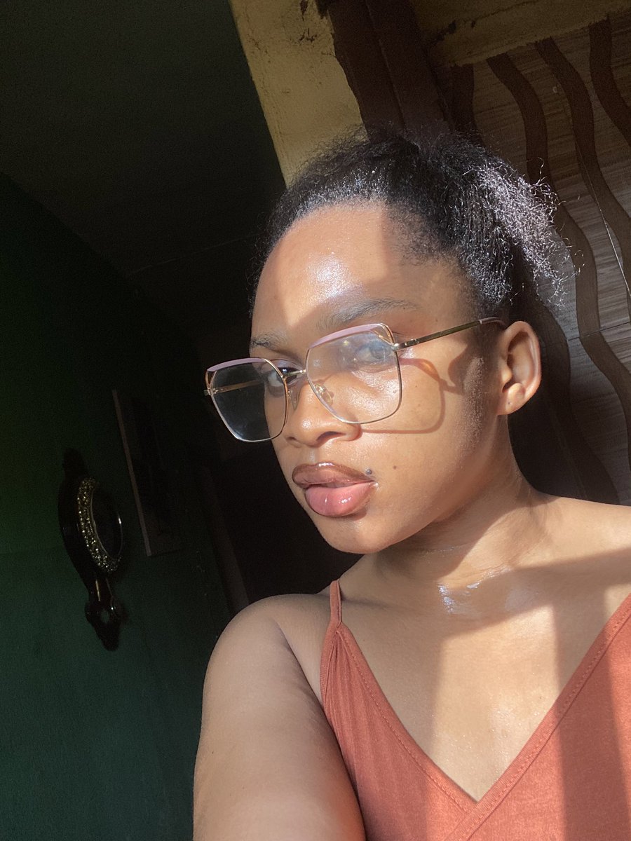 A lot of people quit too early because progress isn’t loud.
Consistency is boring, but it’s the cheat code.
Stay on your path. Your future self is watching 
GM especially to those that say it back😊