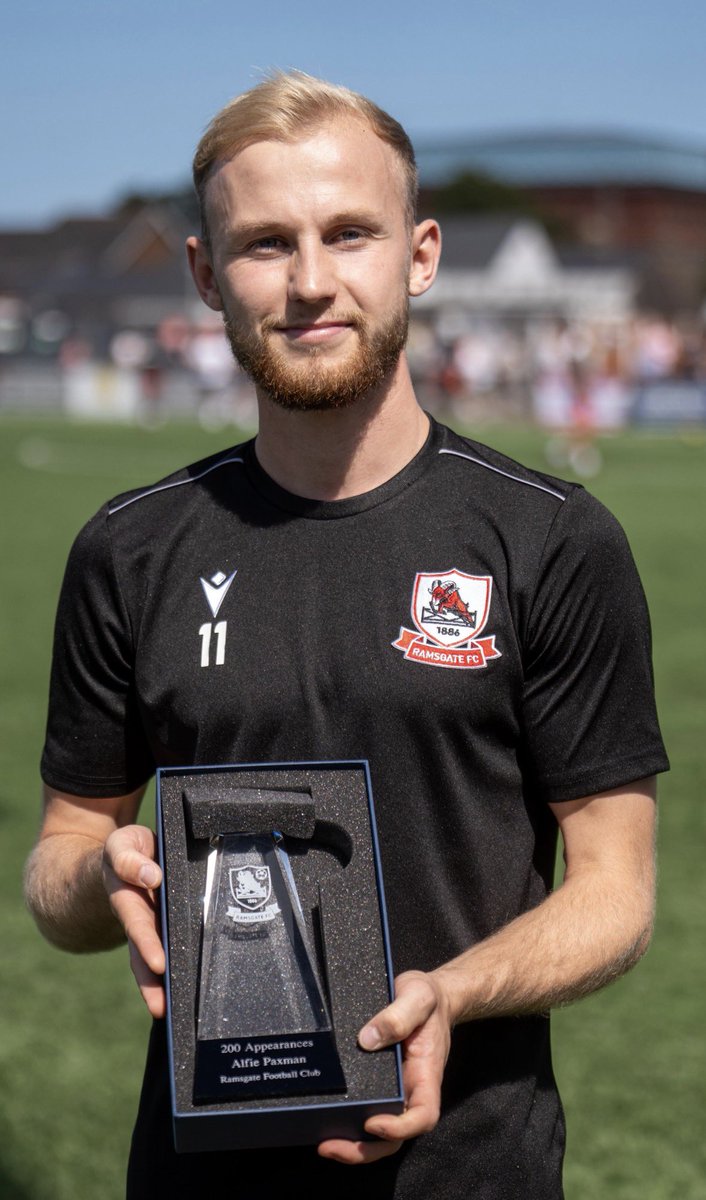 Everyone at Ramsgate FC wishes our number 11 <a href="/AlfiePaxman/">Alfie Paxman</a> a very happy birthday today! Have a good one Pax!