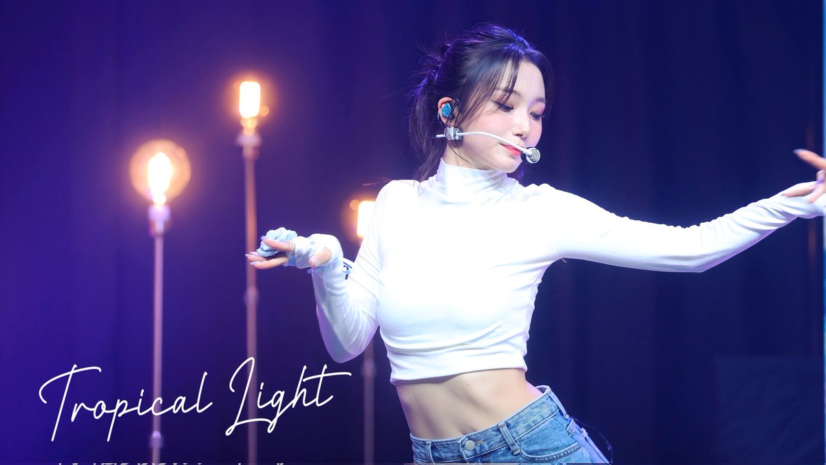 231021 팬미팅 Kep1er's Strange Market : 케플러의 수상한 상점 CAM

Tropical Light (재업로드)
youtu.be/4_VOOguo9E0?si…

#서영은 #영은 #SEOYOUNGEUN #YOUNGEUN #ソヨンウン #ヨンウン #徐永恩 #Kep1er #케플러