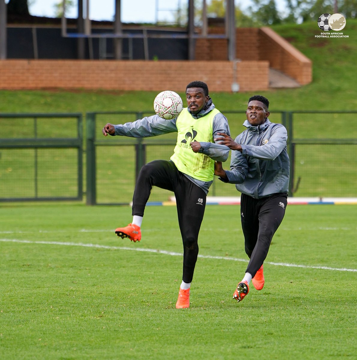 BafanaBafana's tweet photo. We have not stopped working and we remain focused on the task at hand!!!! 

#BafanaPride

@10bet_ZA @CastleLagerSA @HonorAfrica @Shield_ZA @SABC_Sport https://t.co/CpcHm7cI41