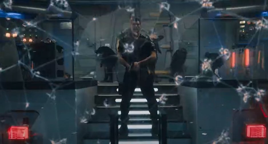 TARDIStime2's tweet photo. the irony and foreshadowing of Ibrahim who always wore a bullet proof vest until yesterday and didnt flinch in sutekh week when glass door smashed into a pattern that looks like a bullet hole on his chest... https://t.co/iMwfLmsLrO