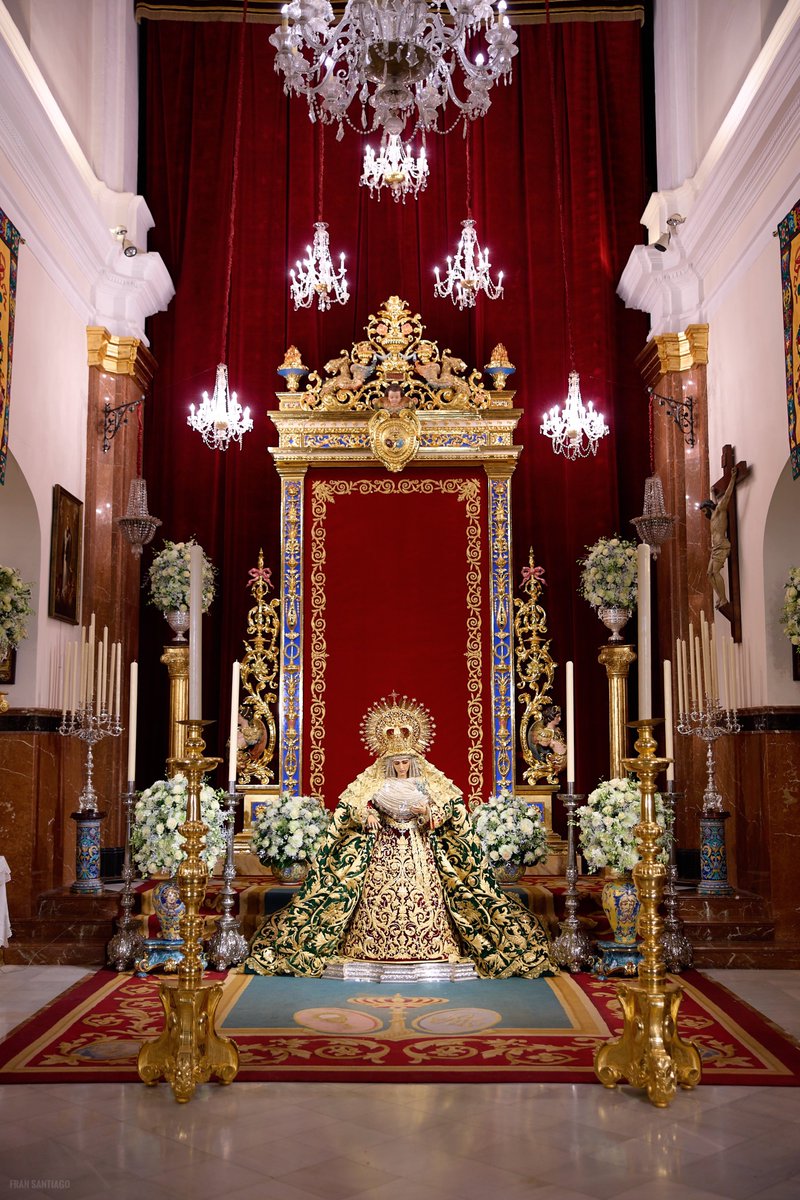 fransantiph's tweet photo. La Esperanza de Triana. https://t.co/yPqpLqw2h3