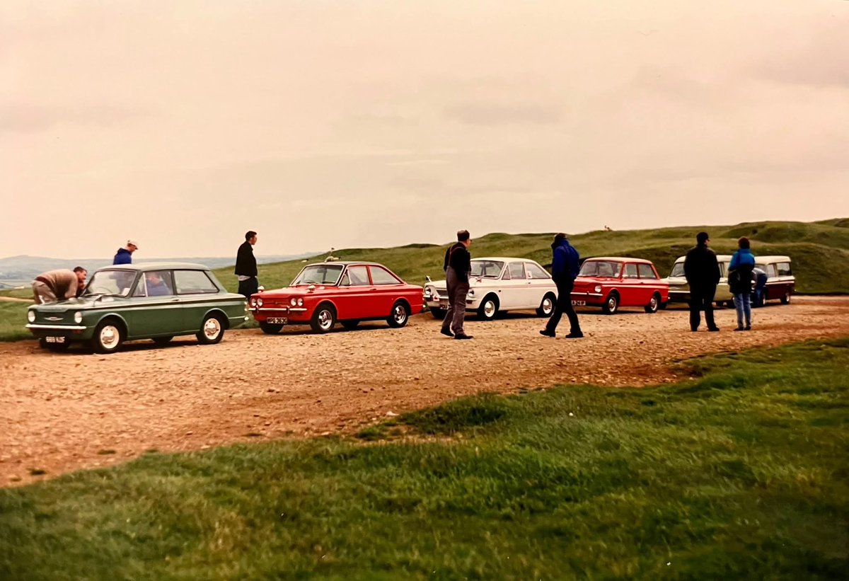 10 days until Christmas and the letter Q is for the late Quentin Wilson. In 1998, the BBC aired season 5 of the popular 'The Car's The Star'. Episode 2. Quentin Wilson, talked through the in's and out's of the car, the history.