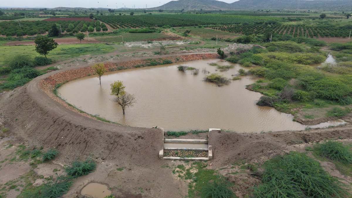 vbgramgap's tweet photo. “Every Drop Recharged, Every Field Renewed.”

The Percolation Tank at Santhakovvuru, Y.S.R. Kadapa is significantly enhancing groundwater recharge, improving water availability, and boosting soil moisture to support vegetation and crop growth.

It strengthens local biodiversity, ensures better livestock water access, and helps maintain base flows in streams — fostering resilient rural livelihoods and sustainable development.

💧Storage Capacity: 125 lakh litres
👥 Beneficiary: 10 farmers
🌾 Additional Area Brought Under Cultivation: 8 Ha
📃Estimation Cost:376733
💰Expenditure    :360085
       DOLR Work ID:28369667

@DoLR_MoRD
@WatershedAndhra
#watershedmahotsavindia #watershedmahotsavANDHRA
