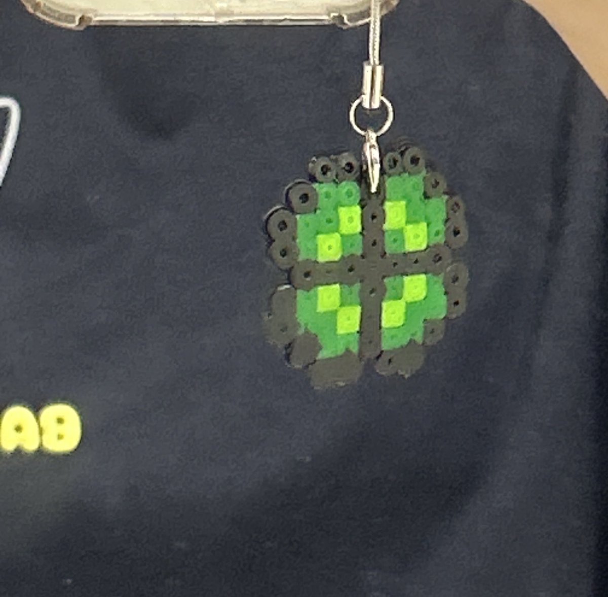 友達に貰った四つ葉のクローバーかわいすぎるからみて❗️❗️❗️🍀︎🍀︎