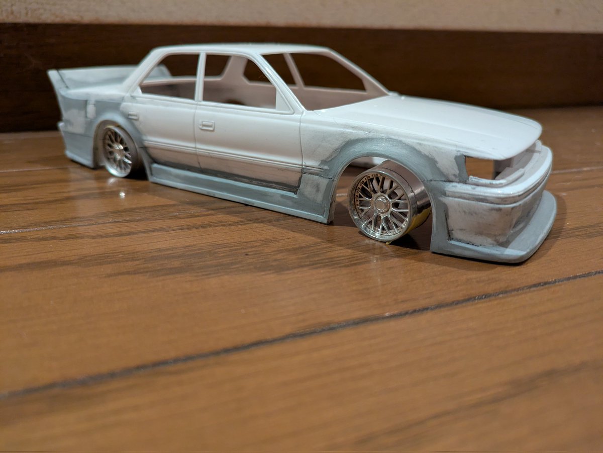 ♡ページ／売り切れ 今日のGX-81チェイサー。 全体的なパテ研ぎ&バンパーの開口部も