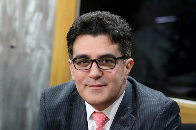 AHORA: El jurista Julio Cury sobre postura responsable del presidente Abinader en torno al caso SENASA:

"Mientras Leonel Fernández no permitió que sometieran penalmente a Díaz Rúa ni a Félix Bautista, Luis Abinader sí permitió que a su otrora amigo, Santiago Hazin, lo