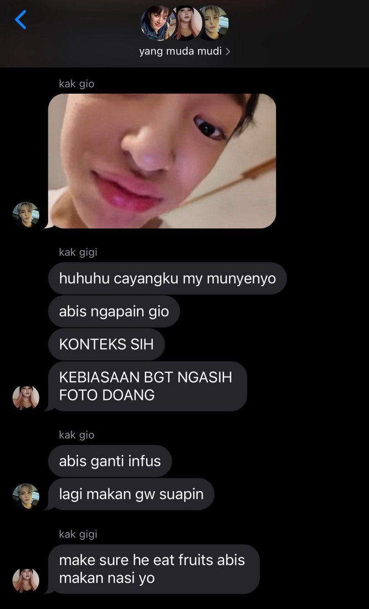 chogiwabois's tweet image. jeno giselle (twins) and keonho as siblings, daily chat few tweets au.