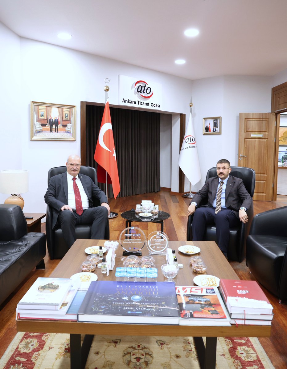 Hakkârili Kanaat Önderi Sılehi Aşireti Reisi Sayın Mehmet Alayı Atlı’ya nazik ziyareti için teşekkür ederiz.