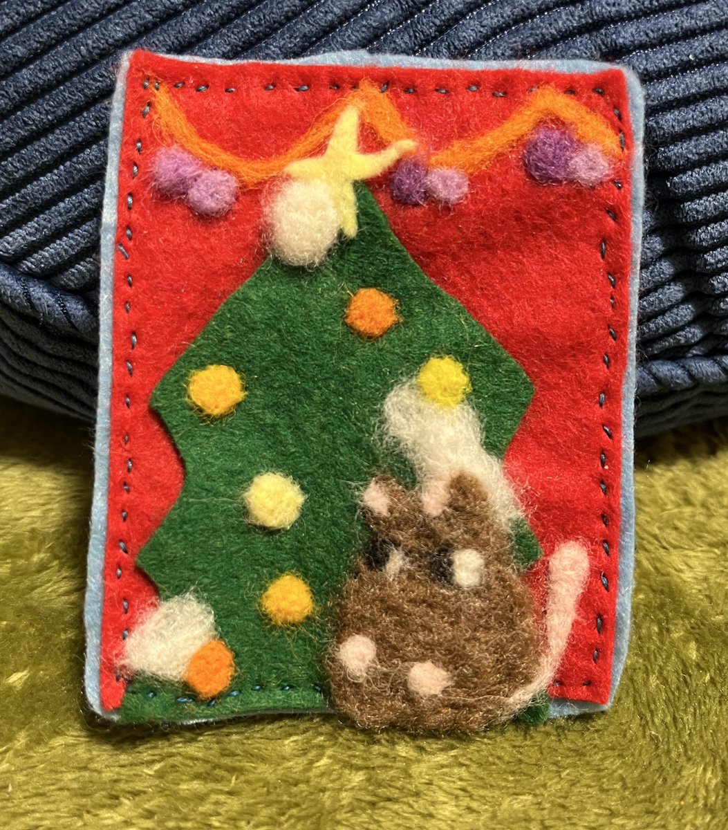 遅ればせながら羊毛フェルト始めたんだけど☺️楽しくてずっと出来る