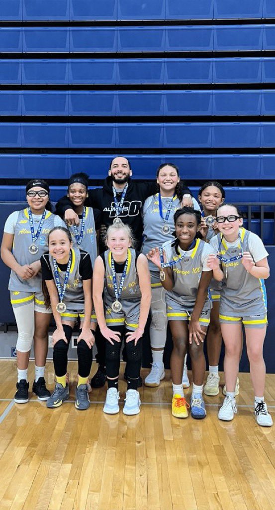 100_2032's tweet image. 2025 Michigan Premier 7th grade Champions!! 

Another great weekend playing up in the 7th grade division. Overcame adversity, showed grit and determination, and battled!! This group is special!! 💯🔥

#PlayHardPlayTogetherHaveFun
#LetsWork