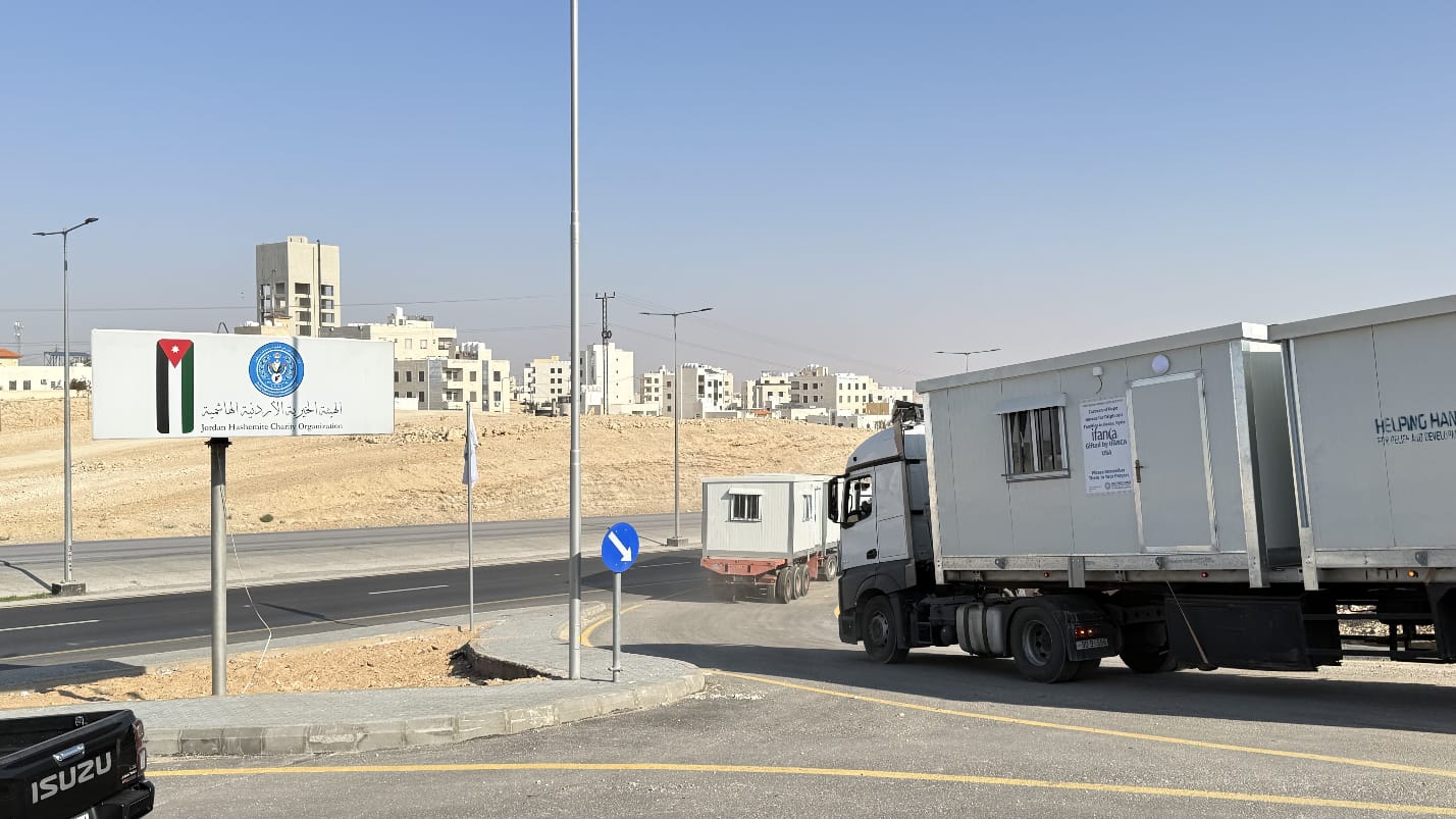 الأردن يسير قافلة مساعدات جديدة تضم 21 شاحنة إلى سوريا .. صور #الأردن 