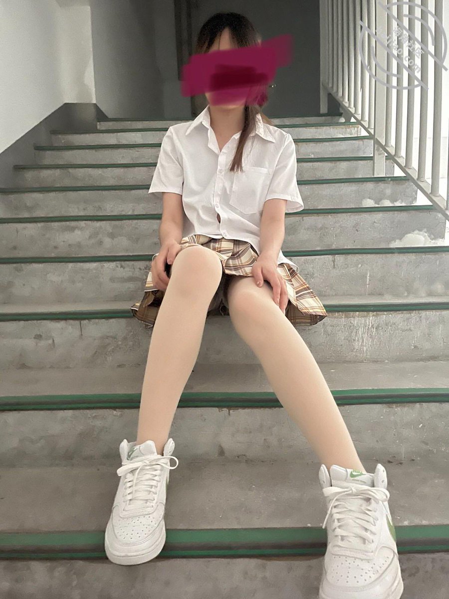 福利姬每日精彩小视频分享的黄推图片3 - 网红私拍内容