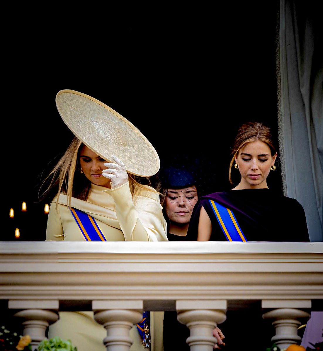 royalchildren_'s tweet photo. #PrincessCatharinaAmalia #PrincessAlexia and #PrincessAriane of The Netherlands appear on the balcony of Noordeinde Palace after the State opening of the Parliament (“Prinsjesdag”), in The Hague 👑 -September 16th 2025.
.
📷 : Patrick van Katwijk/@GettyImages https://t.co/ifXadDdN7n