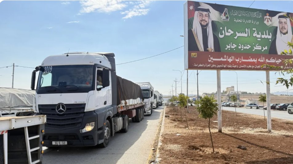 الأردن يسير قافلة مساعدات تضم 21 شاحنة إلى سورية 