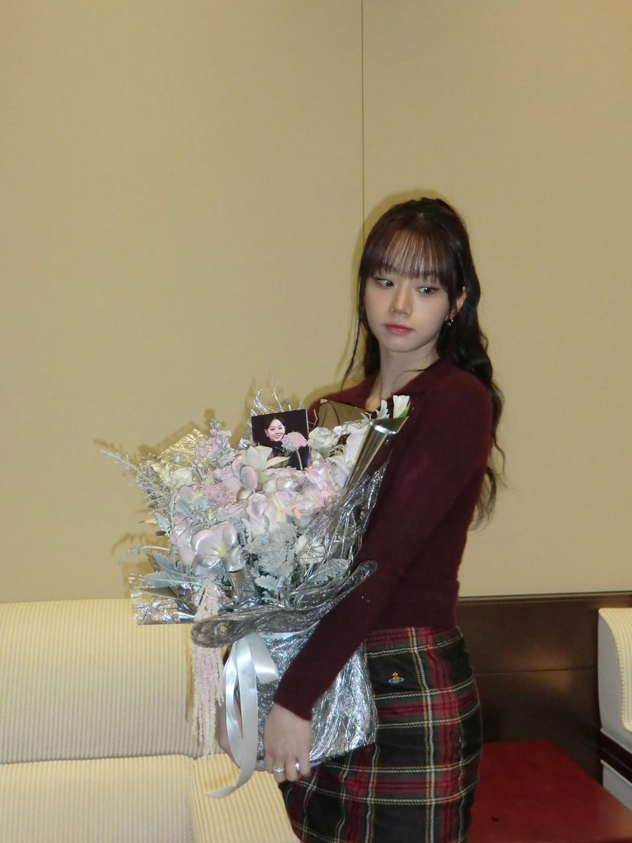 Intohyeri tweet media