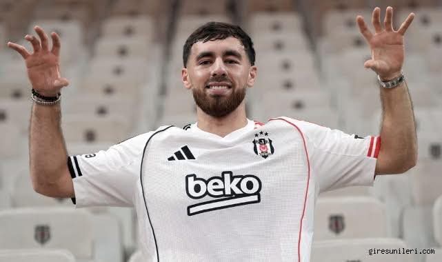 37 maç
0 gol
2 asist
0 maç çözme
3 maç satma
27 itirazdan sarı kart
3 kırmızı kart
2 özür mesajı
3 aileyle kulübü tehdit etme
5 milyon Euro maaş
67 dağa taşa frikik 
30 milyon Euro bonservis
3838292 çocukluk aşkı editi