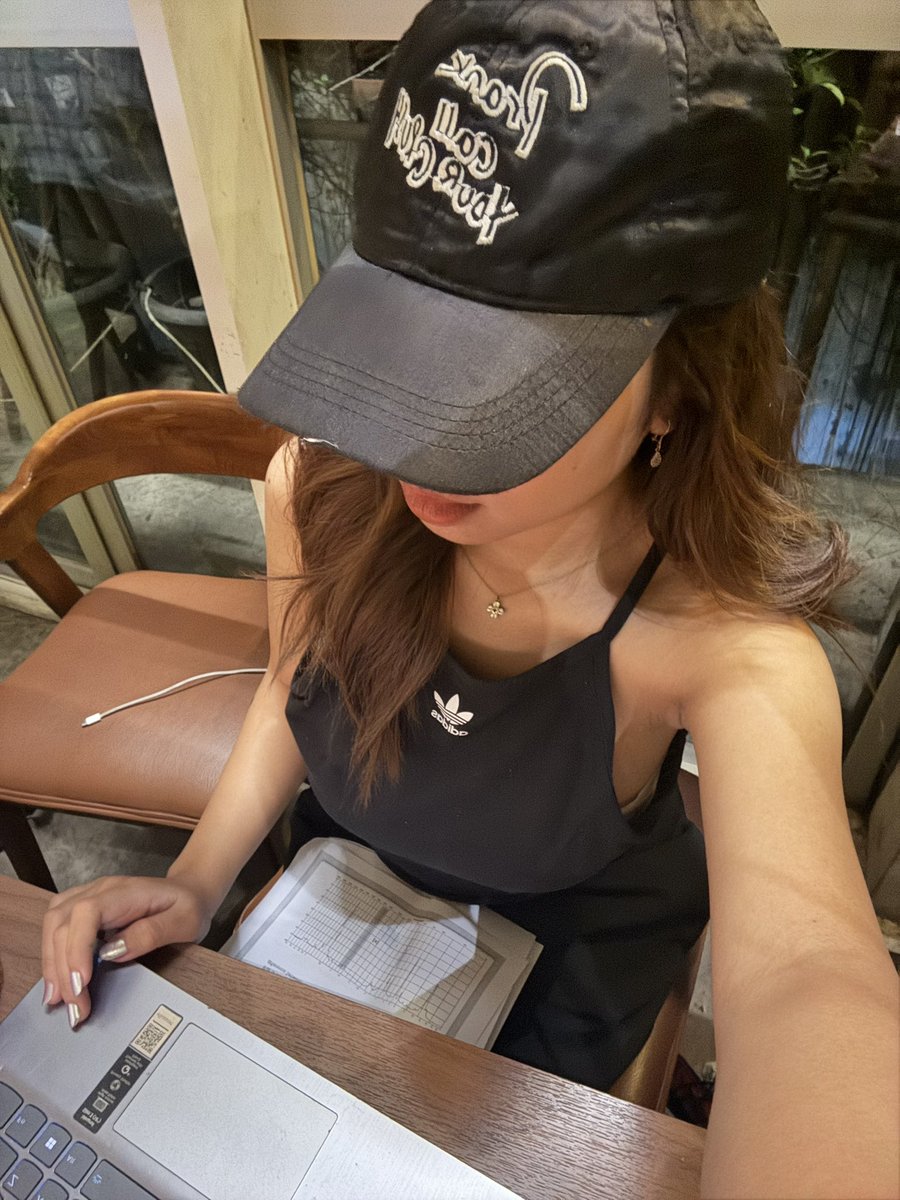 icytrbl's tweet image. tahan saya utk tidak pergi ke 5th floor gedung ini