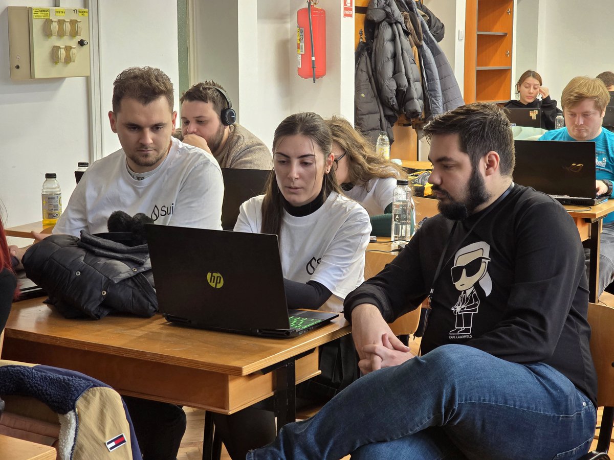 cometsweb3's tweet image. Demo Day marked the final stretch of our @SuiNetwork Hackathon in Iasi and brought every success together!

More than rankings, the final Demo Day was about pushing through the pressure and take one's place under the spotlight. The energy, collaboration, and passion we've seen…