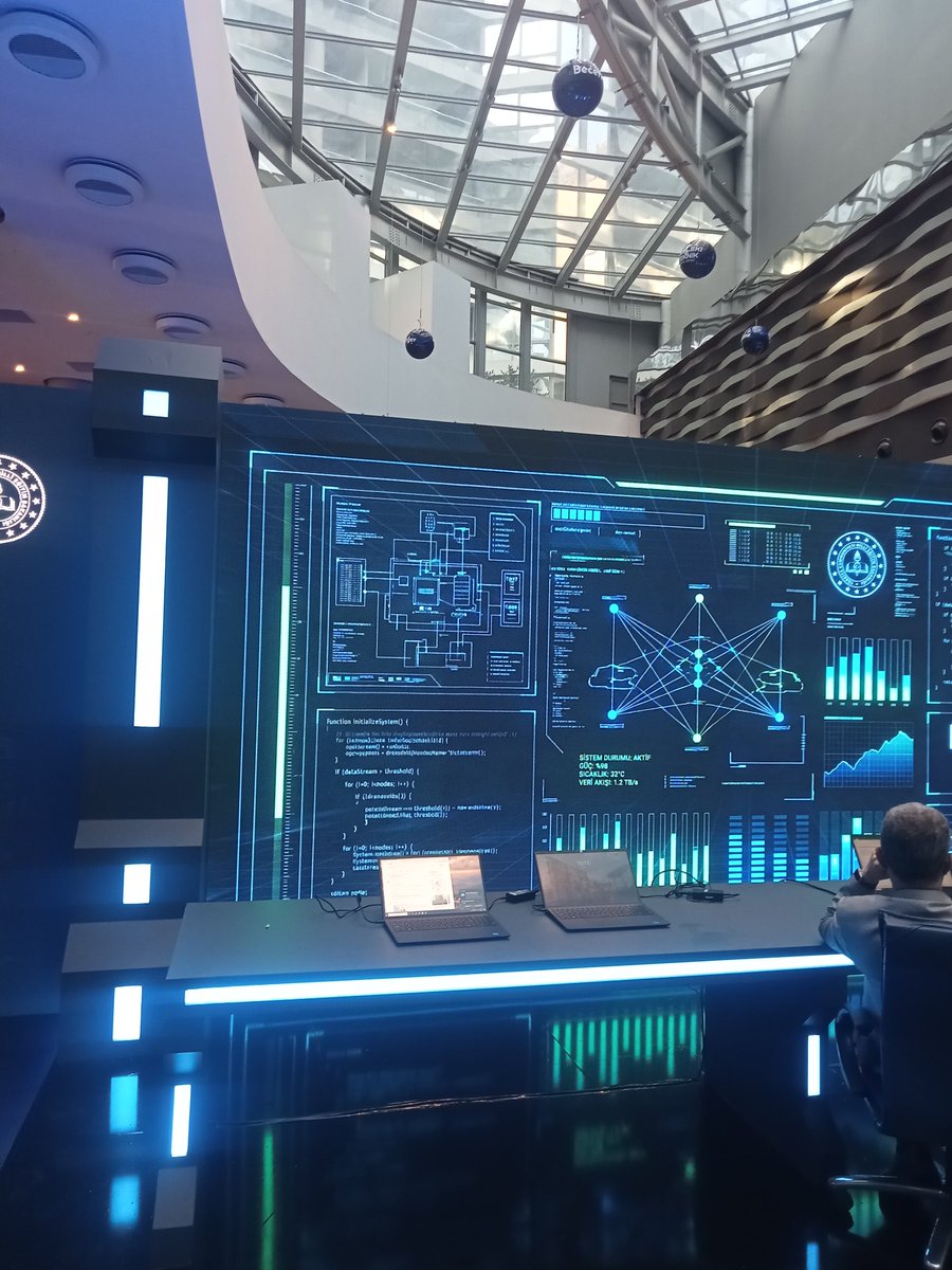 Başkanım öncelikle Meslek liselerinin özendirilmesi noktasında 
Staj yaptığı fabrikalarda işletmelerde risk altında olduğu göz önünde bulundurularak hakkı olan verilen sigorta kartının geçerliliği sağlanması gerekmiyor mu.Ögrenci dediğiniz Meslek liselileri ve çıraklar TÜİK