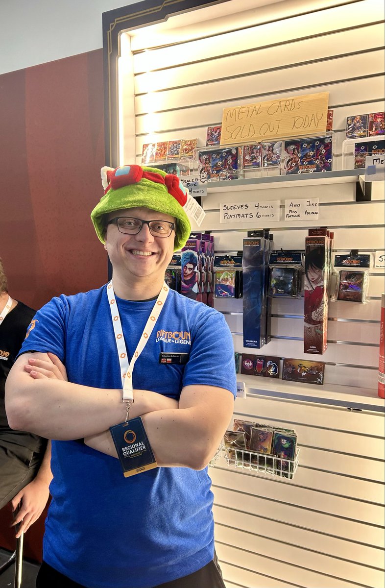 PvtVoid2's tweet photo. Last event of the year finished with 2 weeks in US. Huston for Riftbound and Seattle for FaB. 

This year was intense, my frequent flyer shows I took about 80 flights this year 😱😅 hope I can beat it in 2026! Haha see you all next year! 🥳

#judgethegameseetheworld https://t.co/9Zzx2VC8Oh