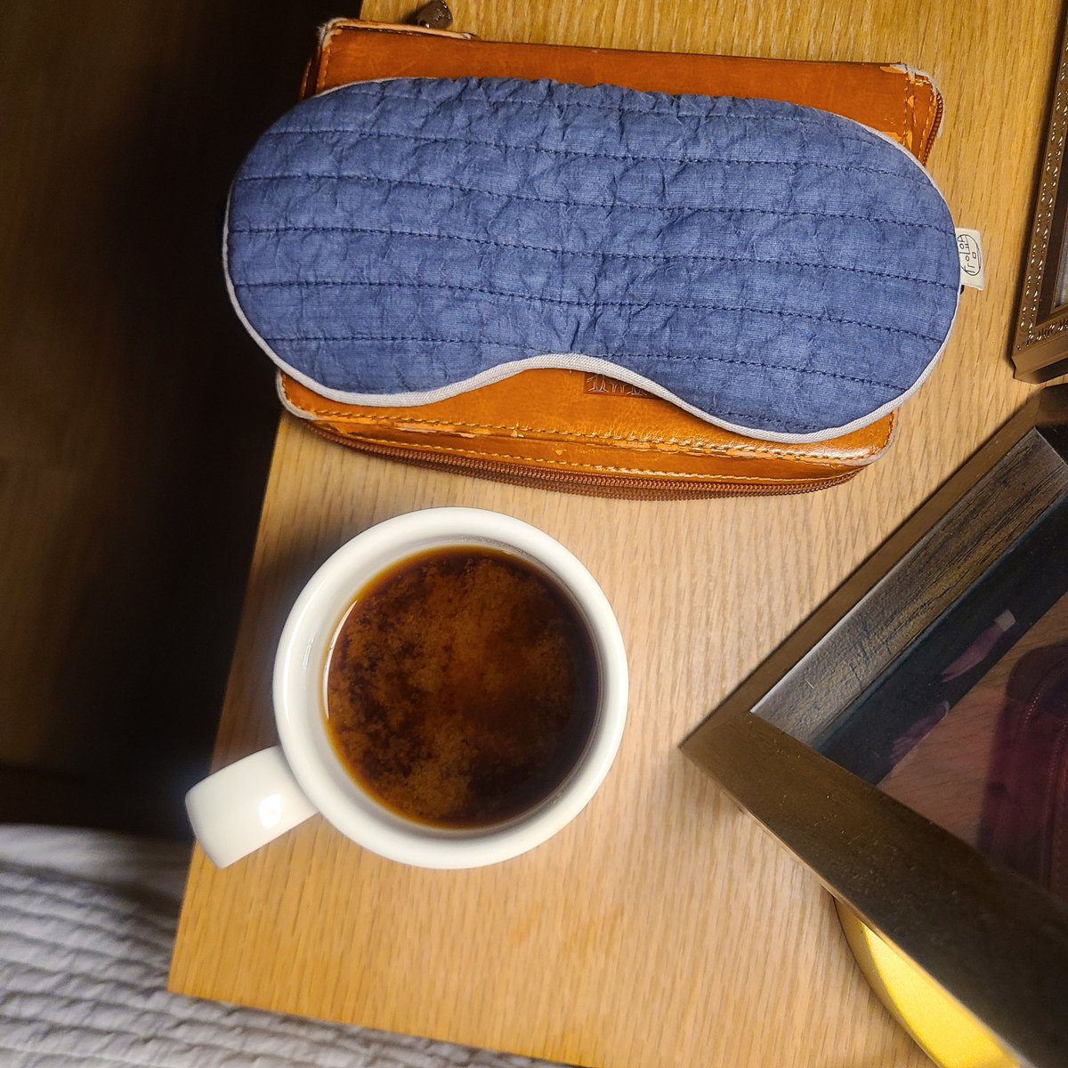 한동안 수면의 질이 떨어졌었는데
대추차 꾸준히 마시구 곡물 안대 착용
했더니 한결 좋아졌다.
굿나잇♥️