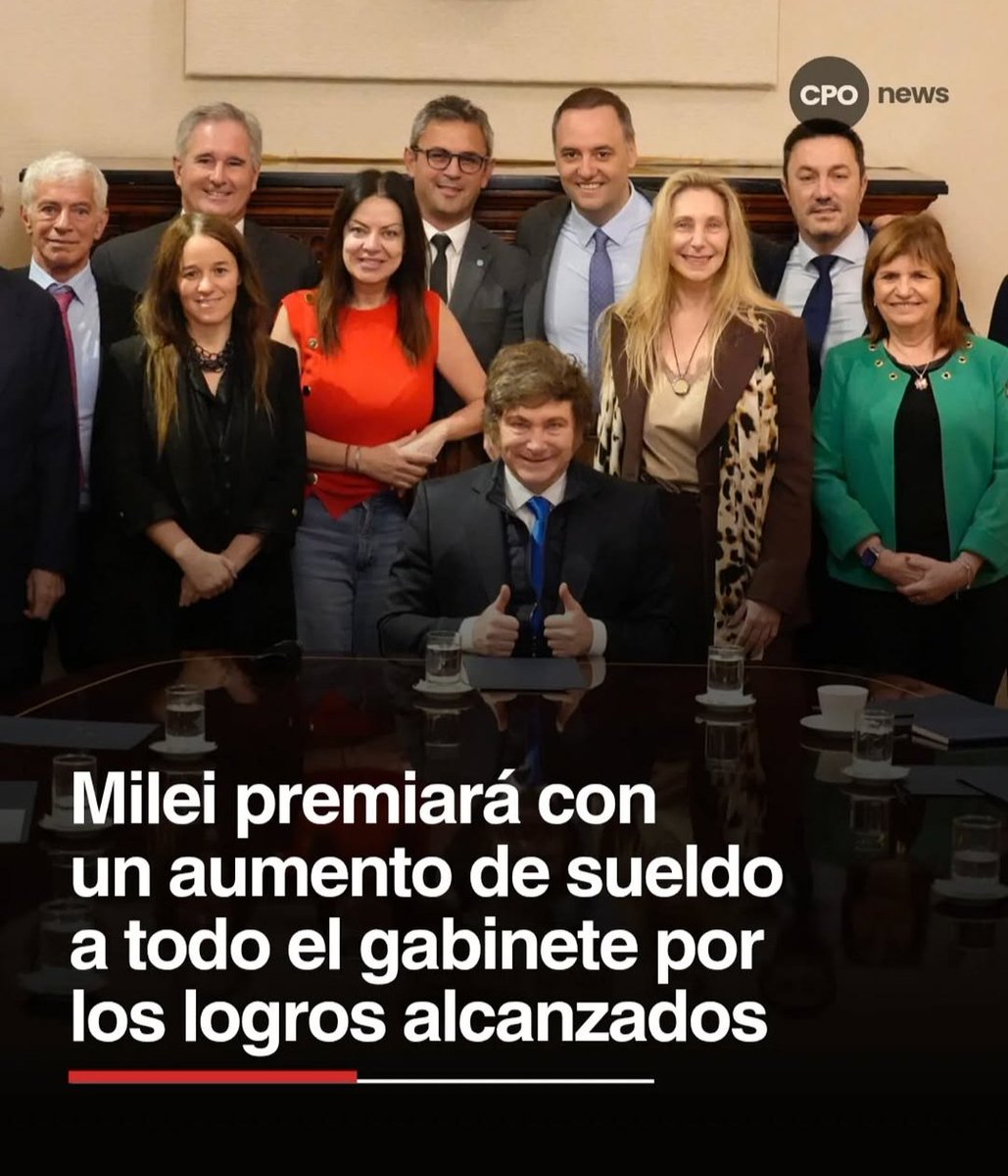 LOGROS:

- Dejar vencer TONELADAS de comida.
- Golpear y GASEAR a viejos.
- Dejar MORIR a 240 personas por  FENTANILO contaminado.

👏👏👏