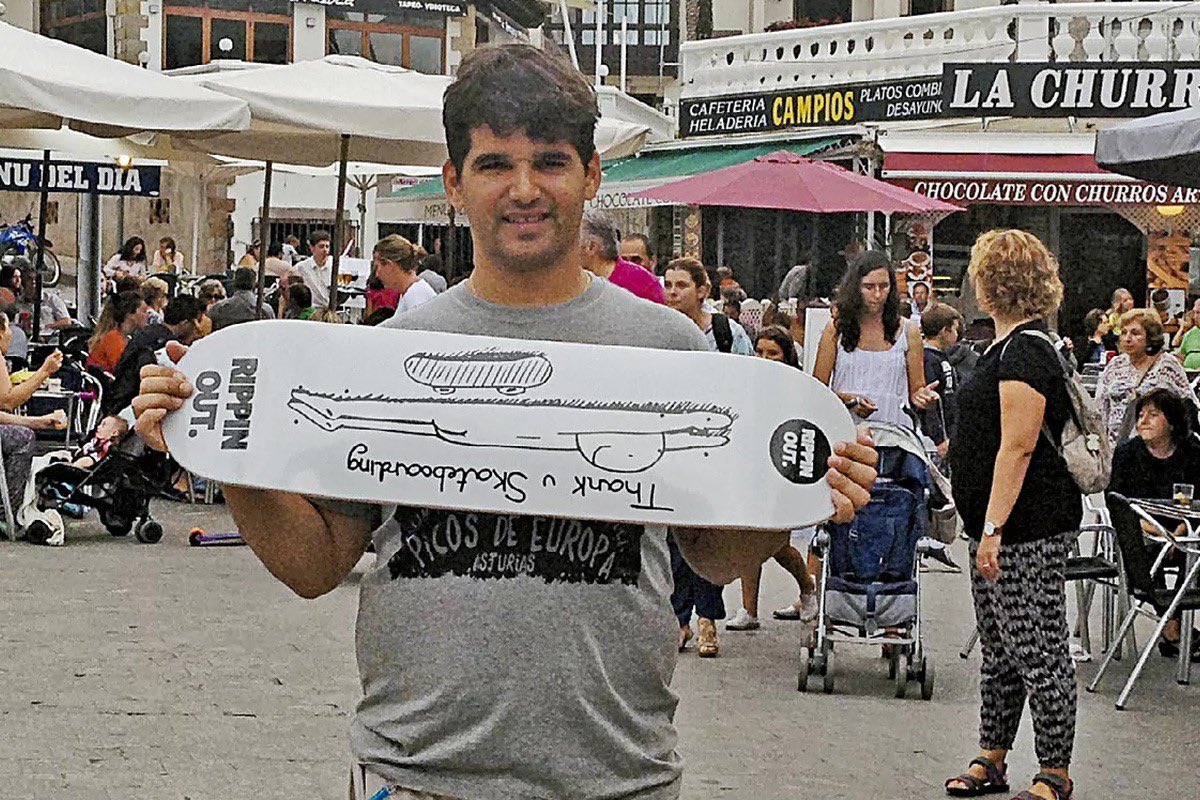 En los atentados de Londres en 2017 también tuvimos nuestro héroe, el español Ignacio Echeverría.

Con su valentía se enfrentó a un terrorista en pleno atentado, entreteniéndolo durante minutos, lo que dio a tiempo a cientos de personas a escapar.

A diferencia de Ahmed, Ignacio