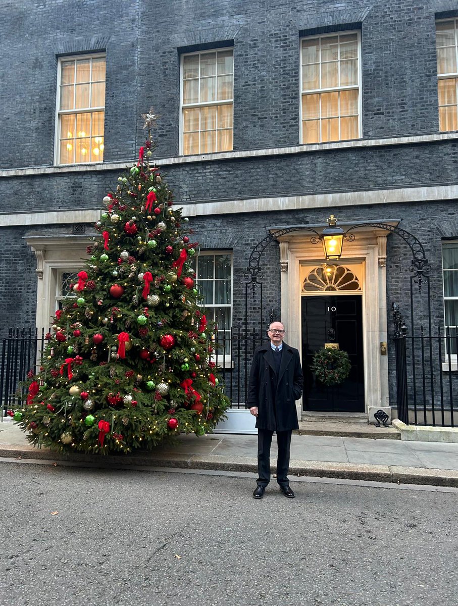 spstimber's tweet photo. Our Managing Director, Simon Walker, was honoured to be invited to 10 Downing Street this week by local MP, @Siobhain_Mc and got to meet the PM!

The window enthusiast in us couldn't help but take notice of all the great period features! 

#Craftsmanship &amp; #heritage still matter. https://t.co/05hQVld5JV