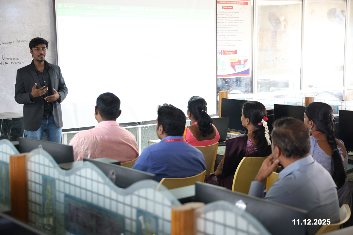 veltechofficial's tweet image. The SOC, Department of Computer Science and Design, Vel Tech University, successfully organized a Six-Day Faculty Development Program on “Convergence of Immersive Reality, Digital Twins, and IoT for Intelligent Engineering Solutions”.

#VelTechUniversity #EngineeringSolutions