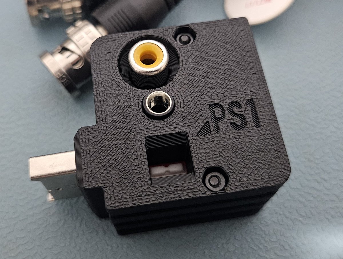 MisirajEduart's tweet photo. Build myself the best VGA dongle for the Playstation 1, 2, 3
- up to 1080i for the PS2/3
- switch to toggle between PS1 and PS2/3
- guncun support

Created by Jeff Chen https://t.co/XBcdvWTPSQ