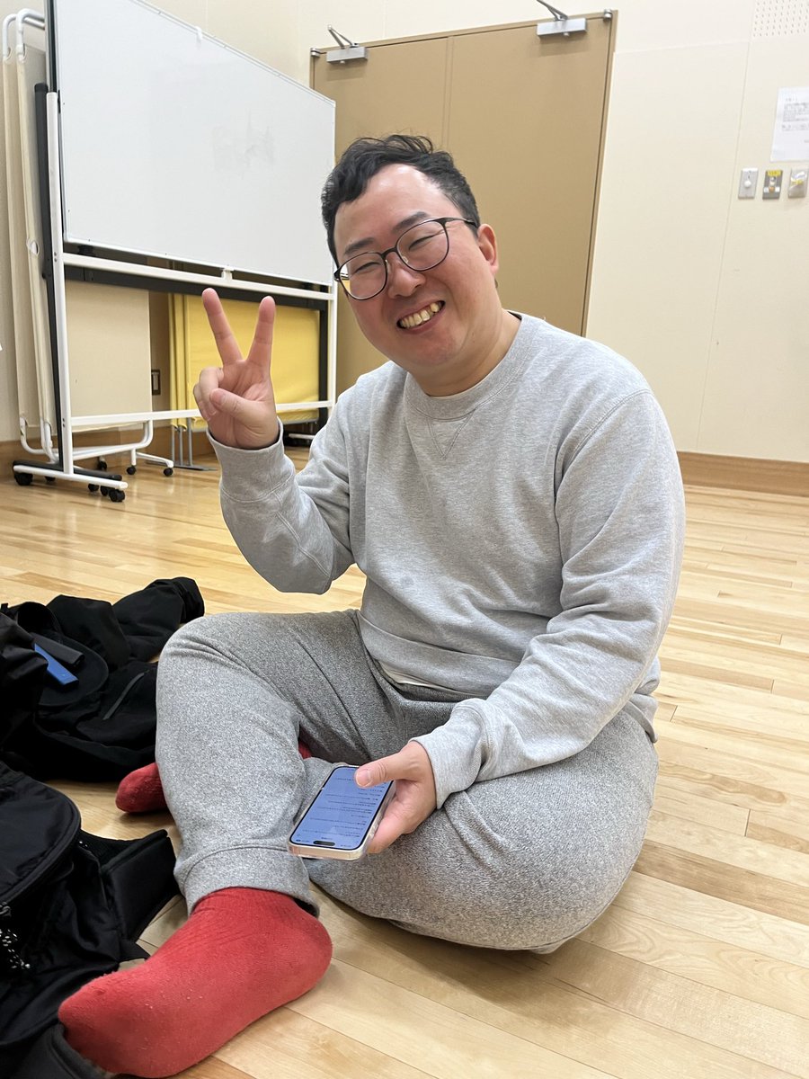 kai23mittu's tweet photo. 前日の1stステージにて彼曰く「お客さんブチ切れてた」というくらい滑ったのですがアガりは穏やかに漫才出来ました⭐️ https://t.co/xrB1BnCcSX