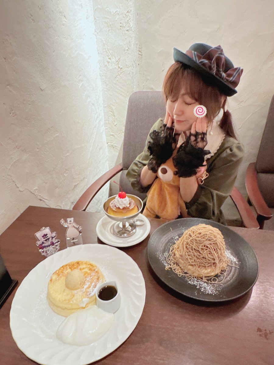 Chocolatmelt5's tweet photo. 🎩@ANONHAT4GIRLS 
メリーポピンズハット
グリーン好きの民にはもちろん
クリスマス時期にもかわいい🎄💚🤎

アノンハットさんの帽子は通年着用してます🤎だいすきです🤎
#ロリィタ https://t.co/etEtiluu6s
