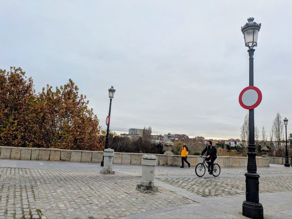 en bici por madrid tweet media