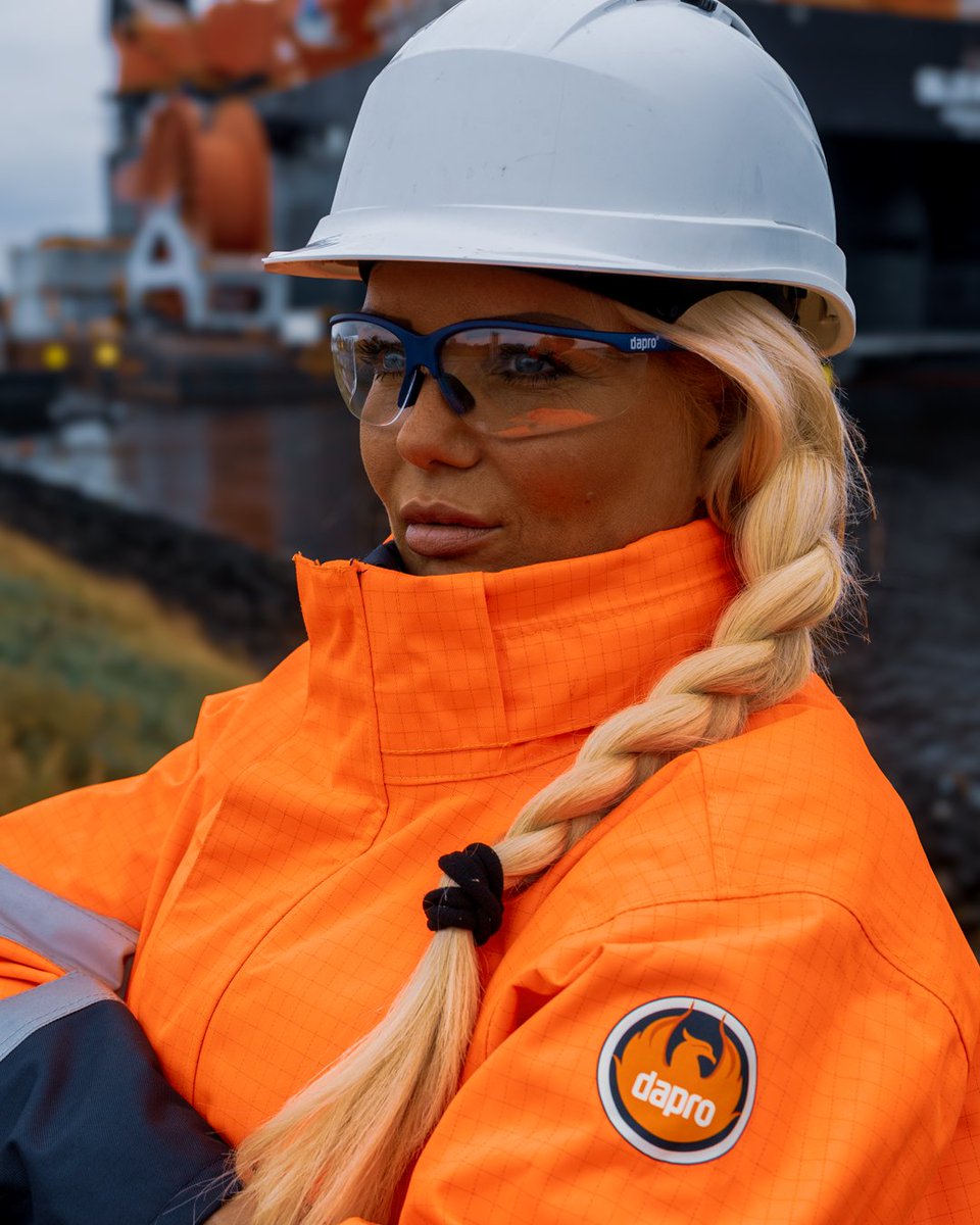 When the rain hits, the right gear makes all the difference. Our waterproof garments are EN 343 certified for reliable rain protection, keeping you dry and comfortable even in harsh conditions.

#DaproSafety #RainProtection