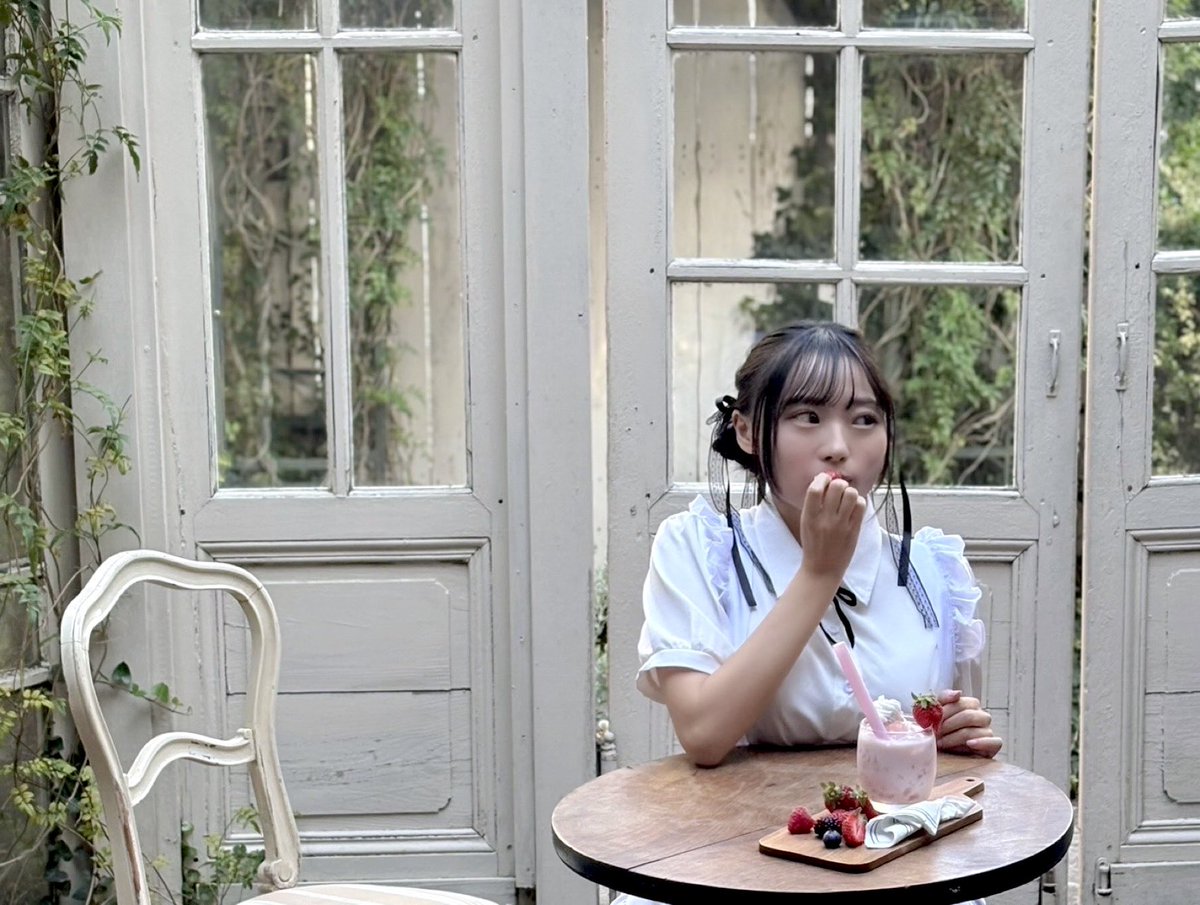 2/9発売の『Love Voice mag.vol.7』
メイドさんともう1着の、計2着のお衣装で撮影をさせていただきました！

未公開カット満載の初のデジタル写真集も発売決定となっており、こちらは後日詳細発表となります！

初めてがいっぱいです！！！
ぜひお楽しみに🤍
#ラブボイス 
#LV vol.7