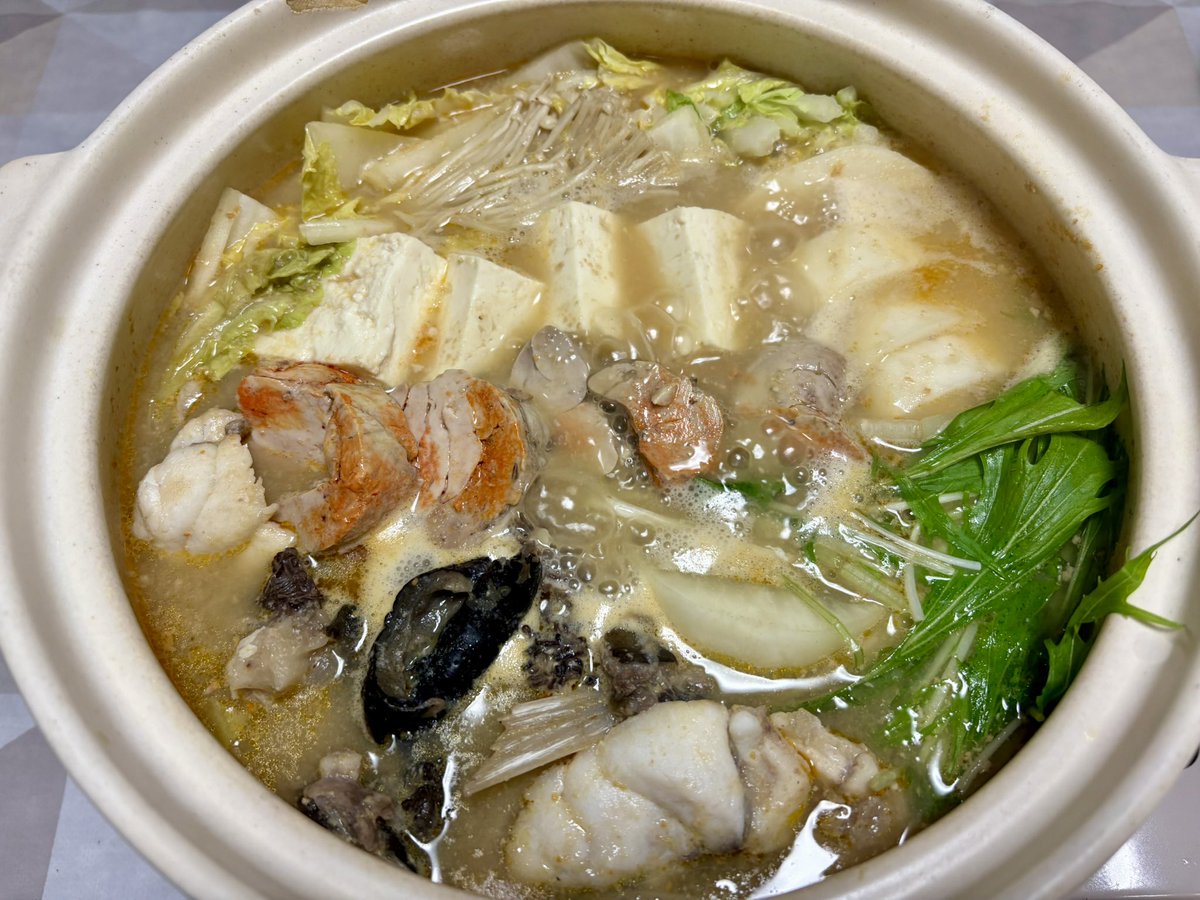 アンコウ鍋セットのファミリーサイズみたいなのが3割引きだったから