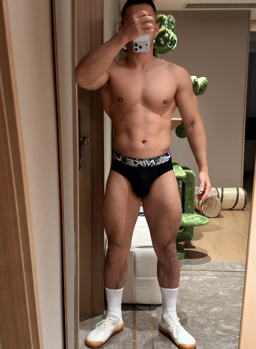 肌肉男孩 tweet media