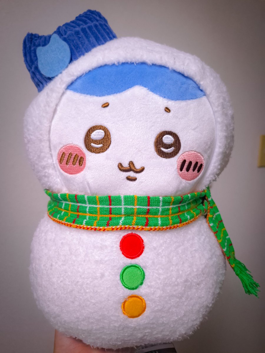 tabehapi's tweet image. 最近ハチワレとの相性がいいと先日ポストしたんですが、まさかのセブンのちいかわエニマイくじでB賞ハチワレGET!!🤣
もうこれはなにかの運命なのか？w
#ハチワレ
#ちいかわ