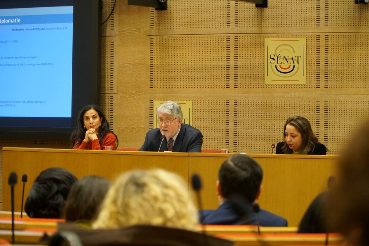 Hélène Conway-Mouret tweet media