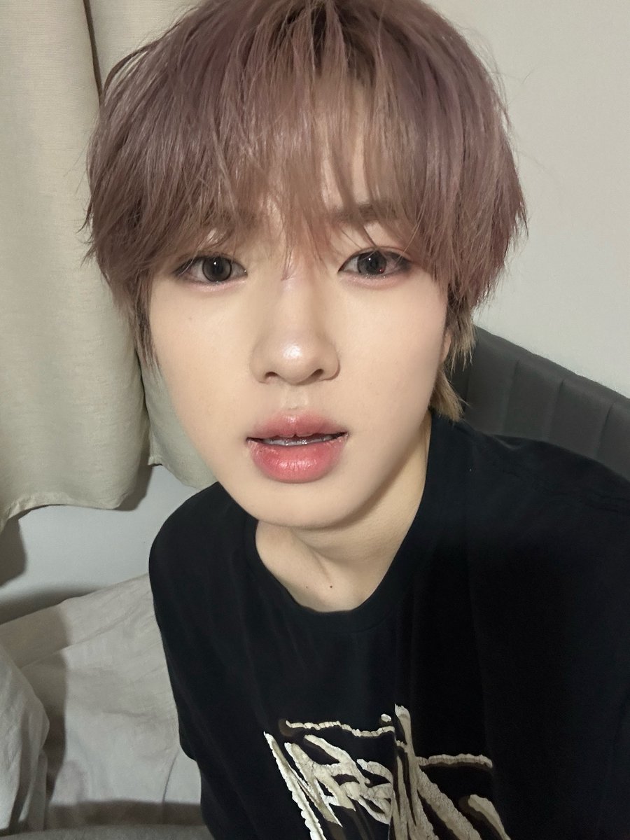 버블프사 고르라는데 심장떨린다..
존예존잘은3인데 아짐마 마음에는 1이끌림